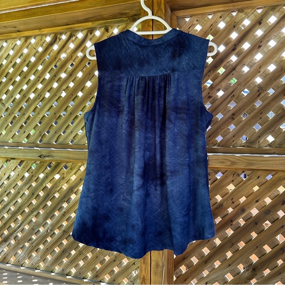 Navy Blue Sleeveless top by Rick’s, size Medium - Picture 11 of 13